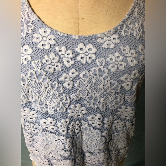 Top Shop US4 Light Blue Floral Lace Crop Top - Picture 3 of 4
